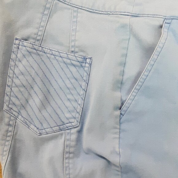 Denim & Co Woman's Capri Pants Size MEDIUM (8), Blue, Pockets, Cozy - Picture 10 of 10